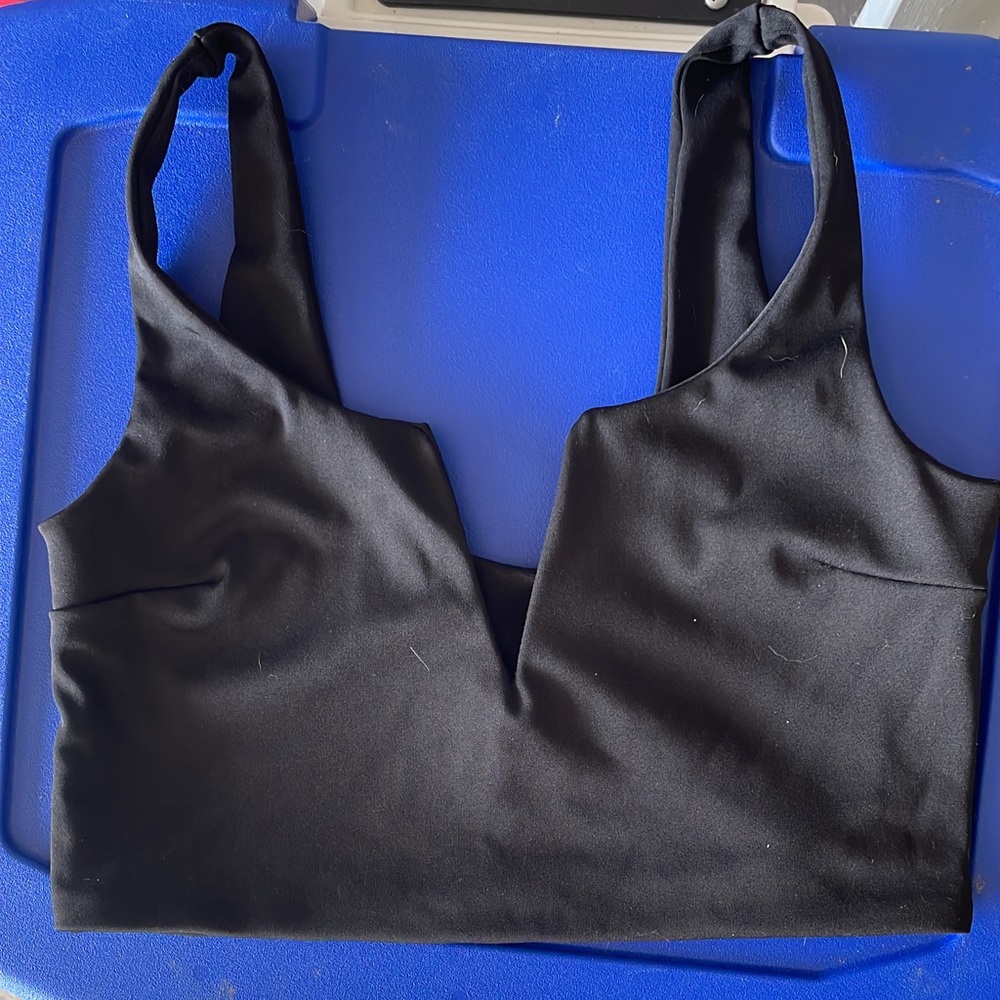 V-neck crop top